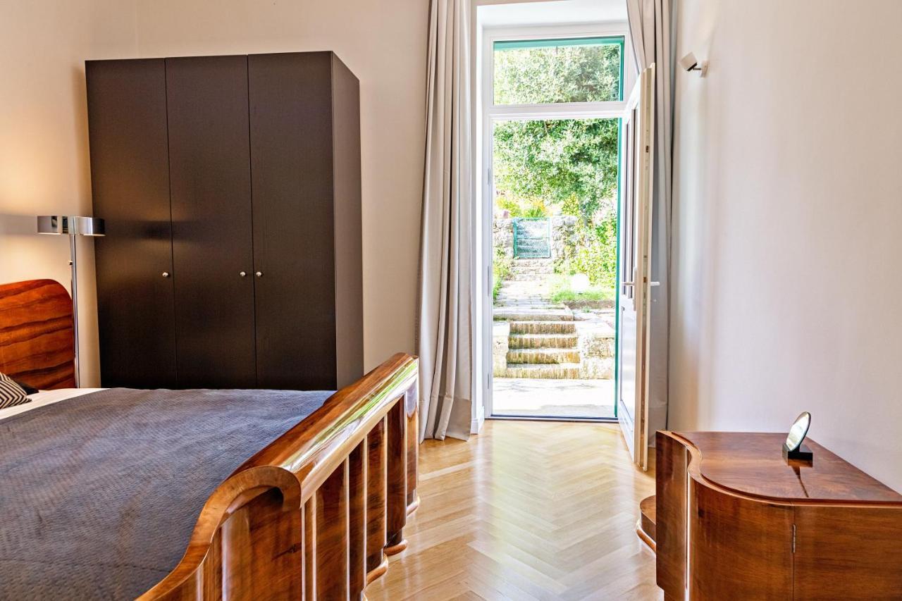 Deluxe Beachfront Apartment Klara, 로브란 외부 사진