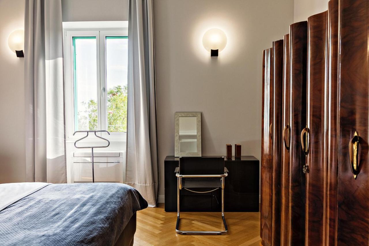 Deluxe Beachfront Apartment Klara, 로브란 외부 사진