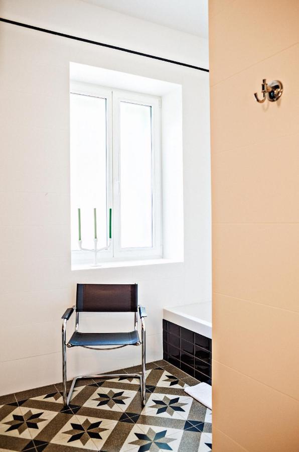 Deluxe Beachfront Apartment Klara, 로브란 외부 사진