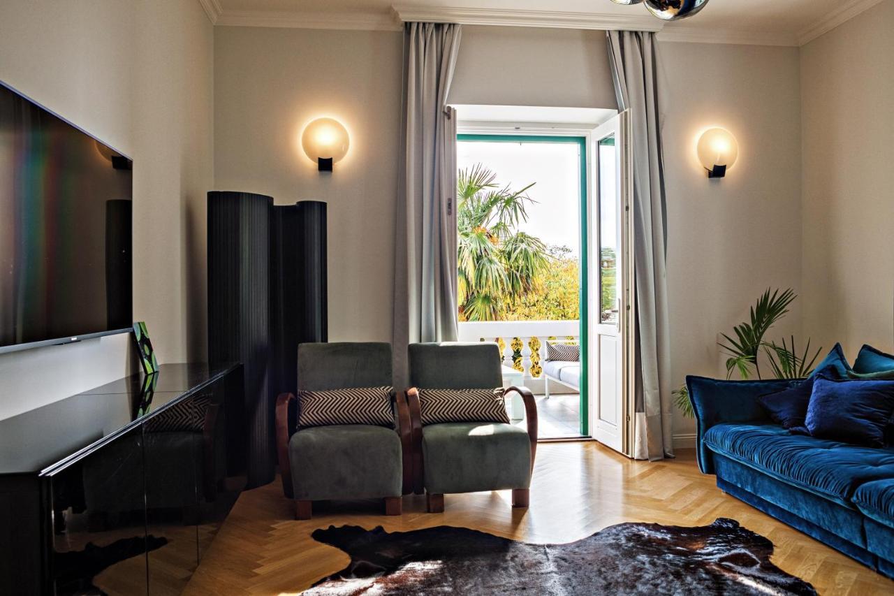 Deluxe Beachfront Apartment Klara, 로브란 외부 사진